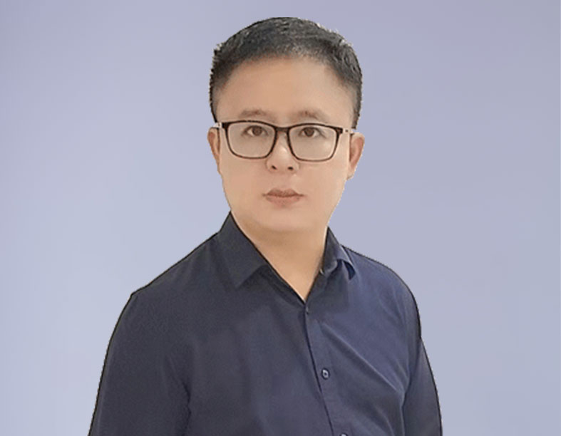 劉 戰